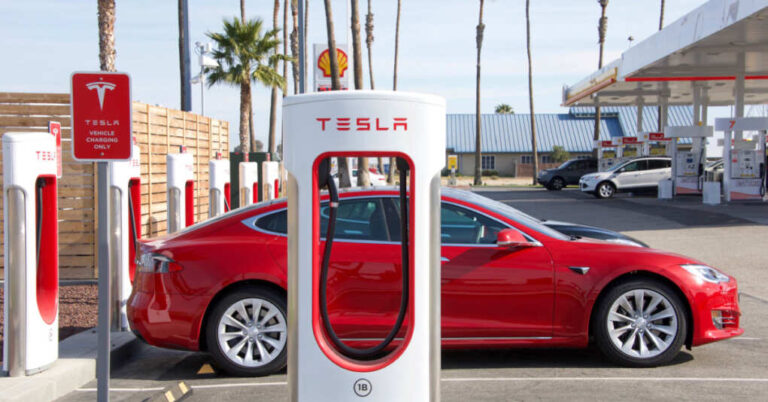 OPED: As Prices Fall, EV Manufacturers Still Can’t Attract Customers OPED: As Prices Fall, EV Manufacturers Still Can’t Attract Customers